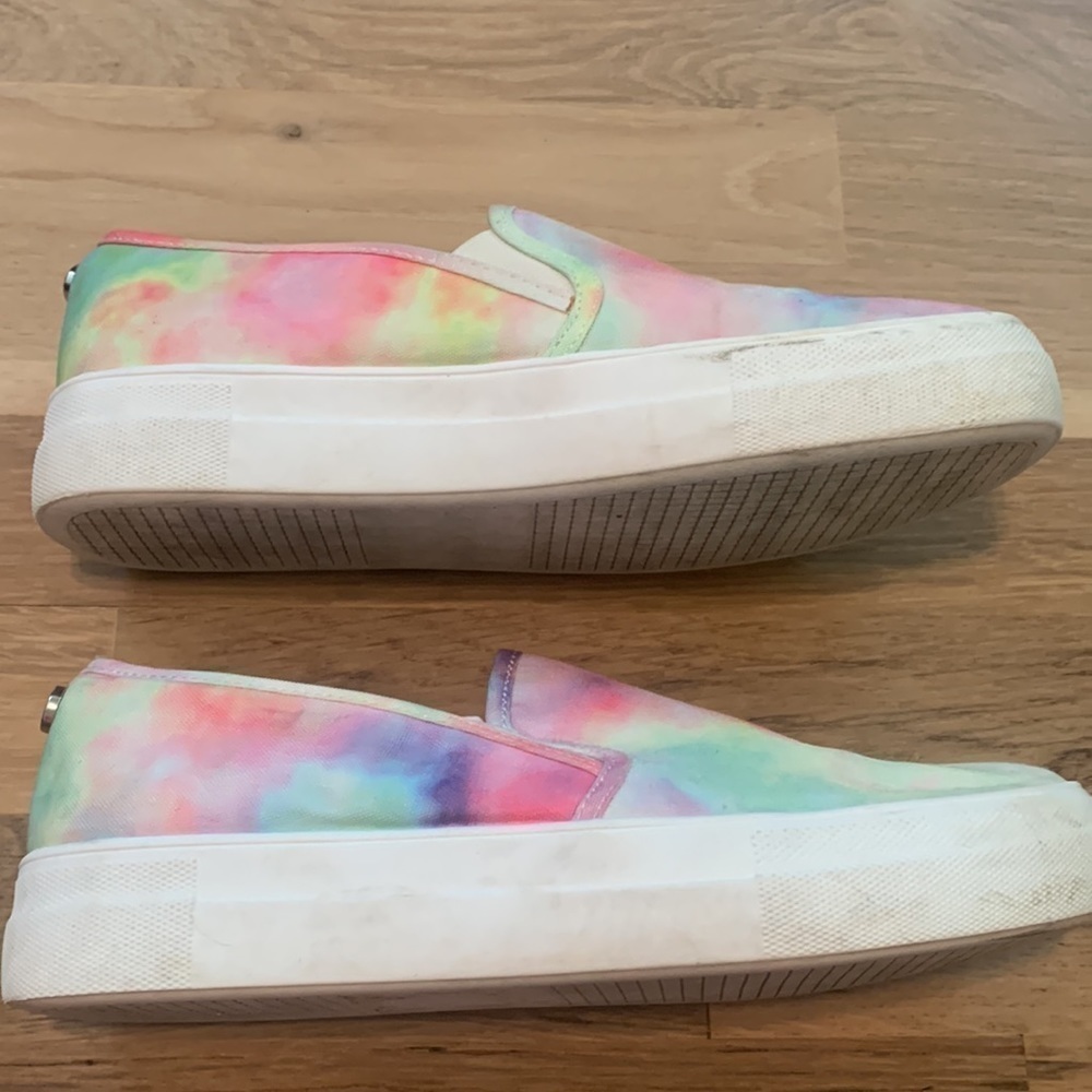 STEVE Madden Toshe Rainbow Tie Dye Canvas Slip-On Sneakers Women’s 7.5 - Picture 6 of 12